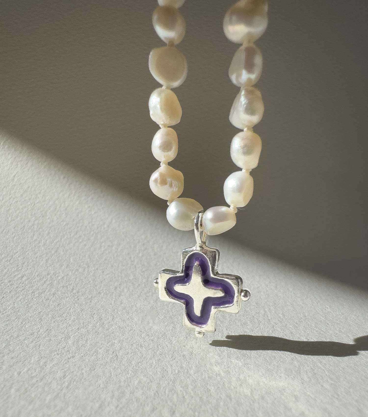 IMANI PEARL & ENAMEL NECKLACE