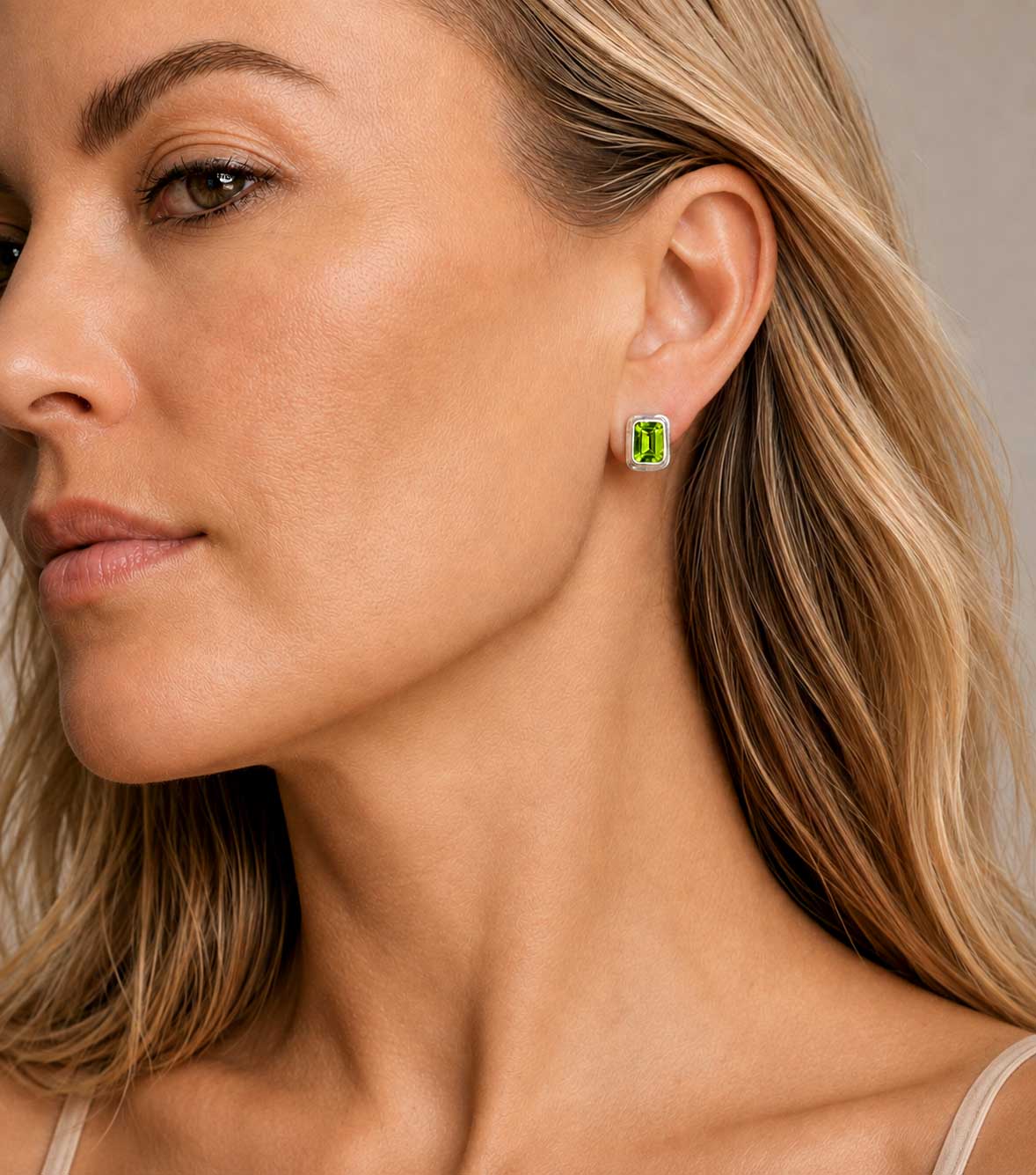 DRIFT STUDS - EMERALD CUT PERIDOT