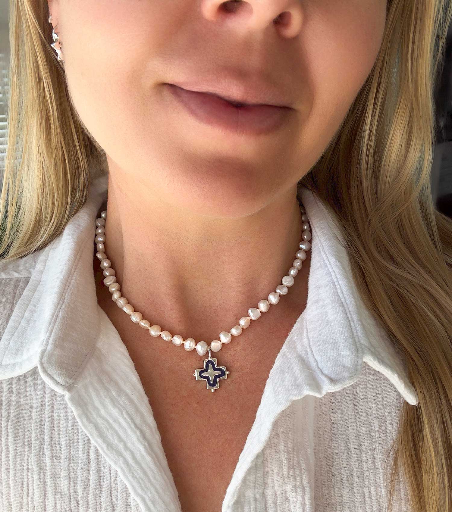IMANI PEARL & ENAMEL NECKLACE