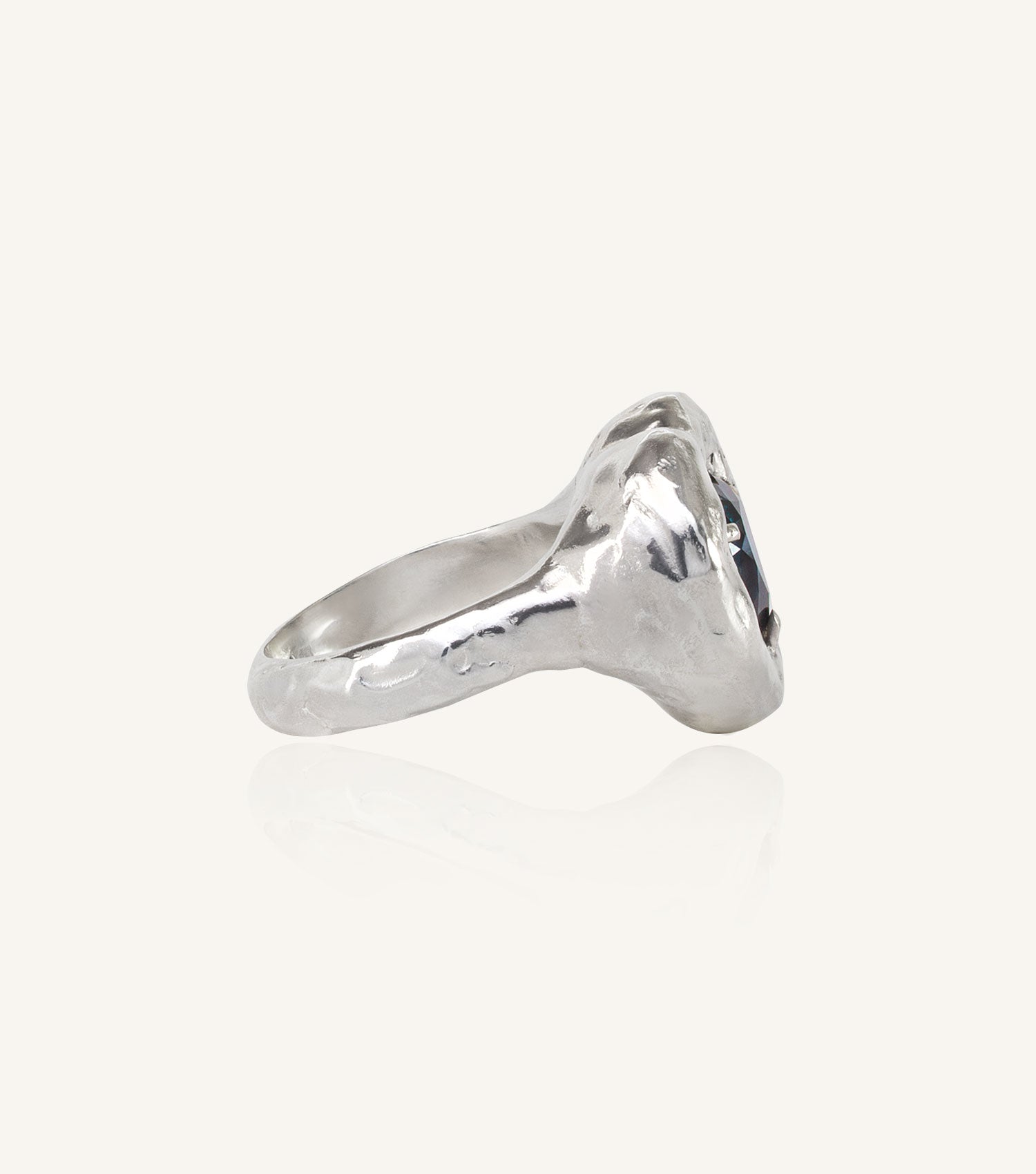 MOLTEN HEART RING