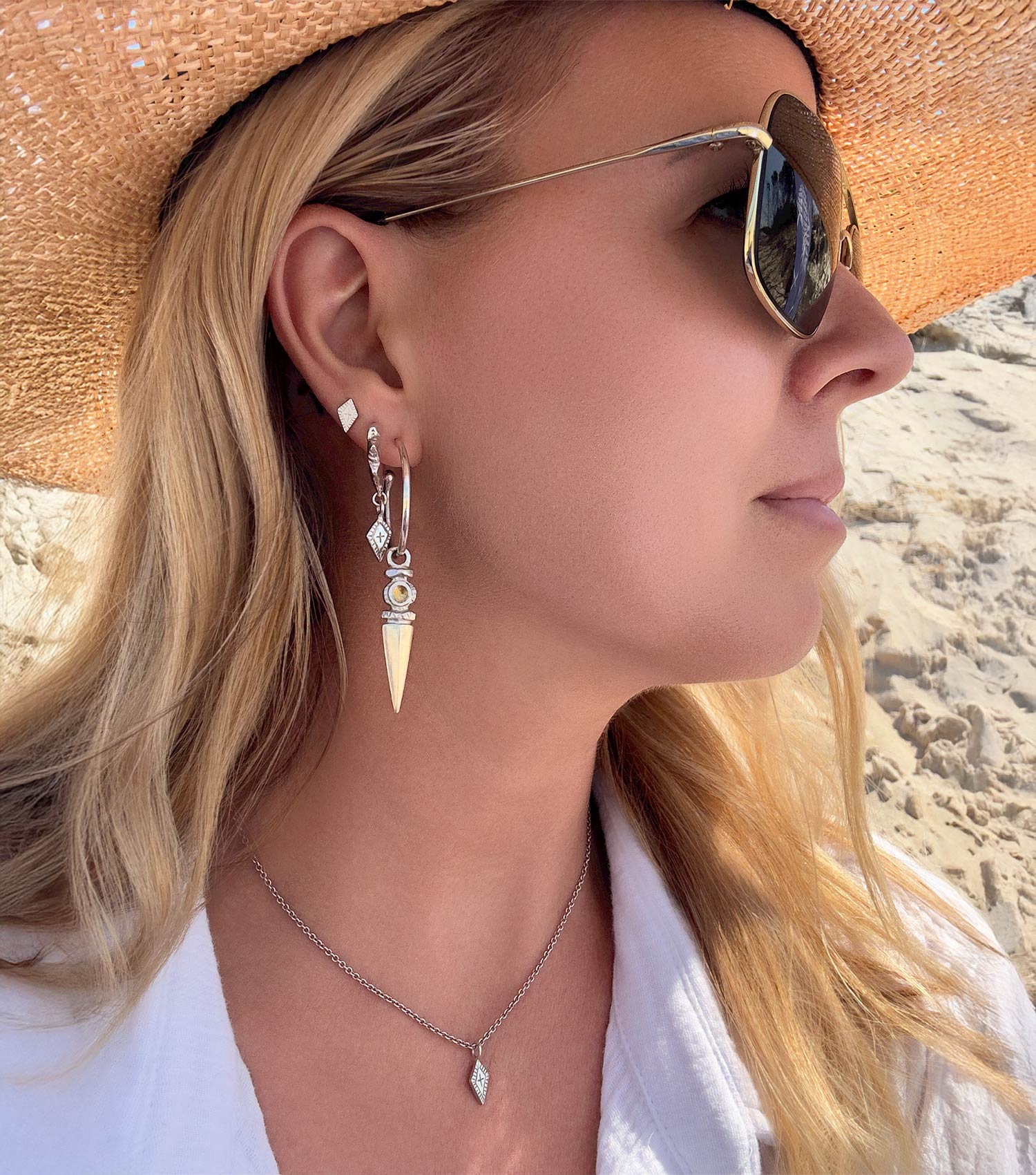 IVA HOOPS