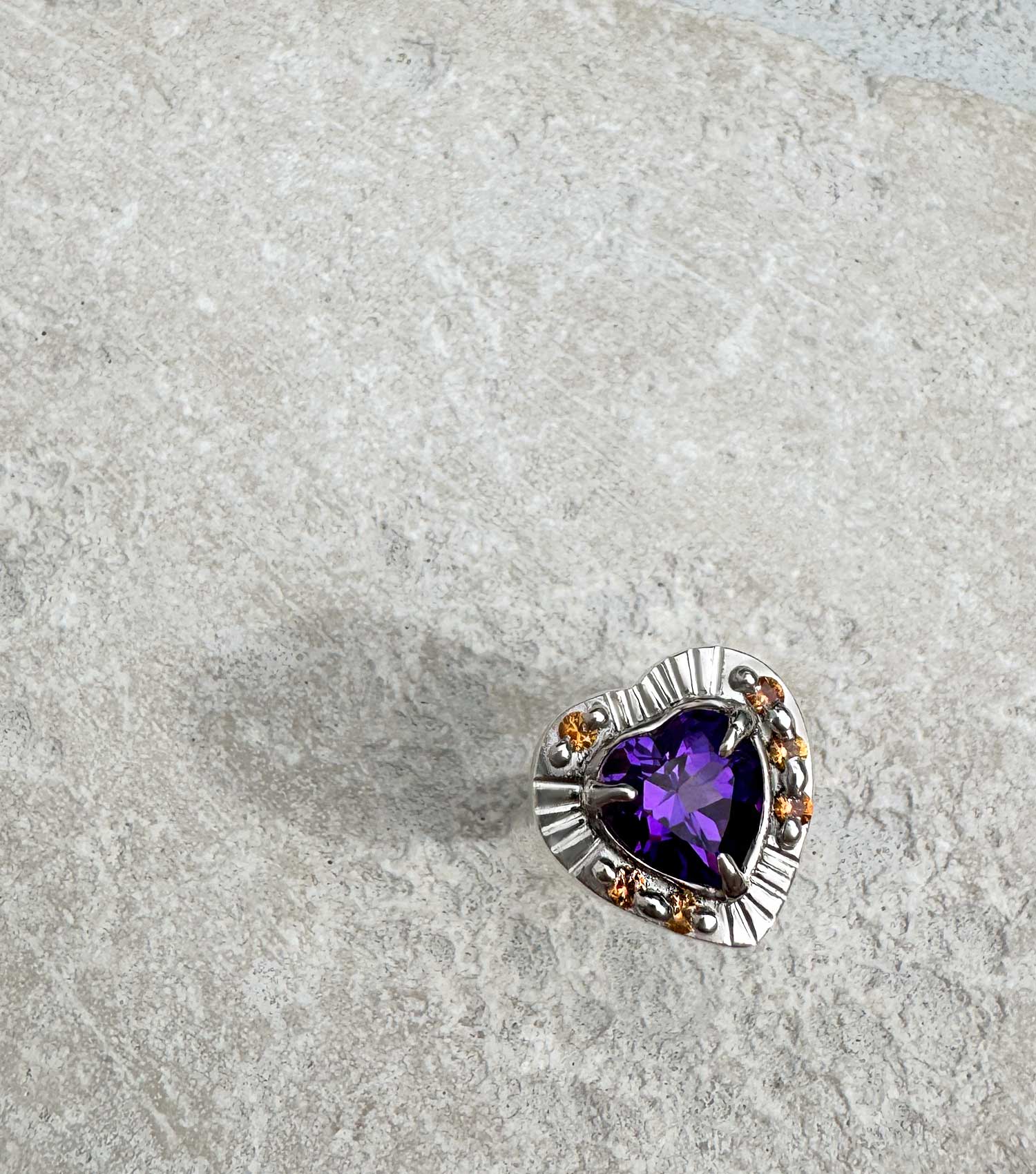 AFTERGLOW AMETHYST HEART RING