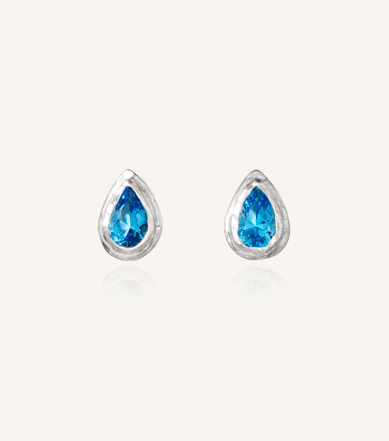 DRIFT STUDS - PEAR CUT SWISS BLUE TOPAZ
