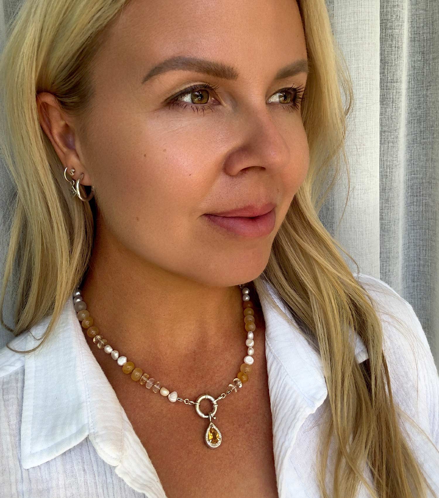 GOLDEN TIDE BEADED NECKLACE