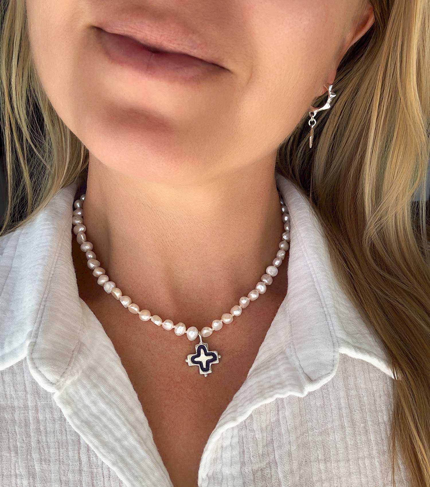 IMANI PEARL & ENAMEL NECKLACE