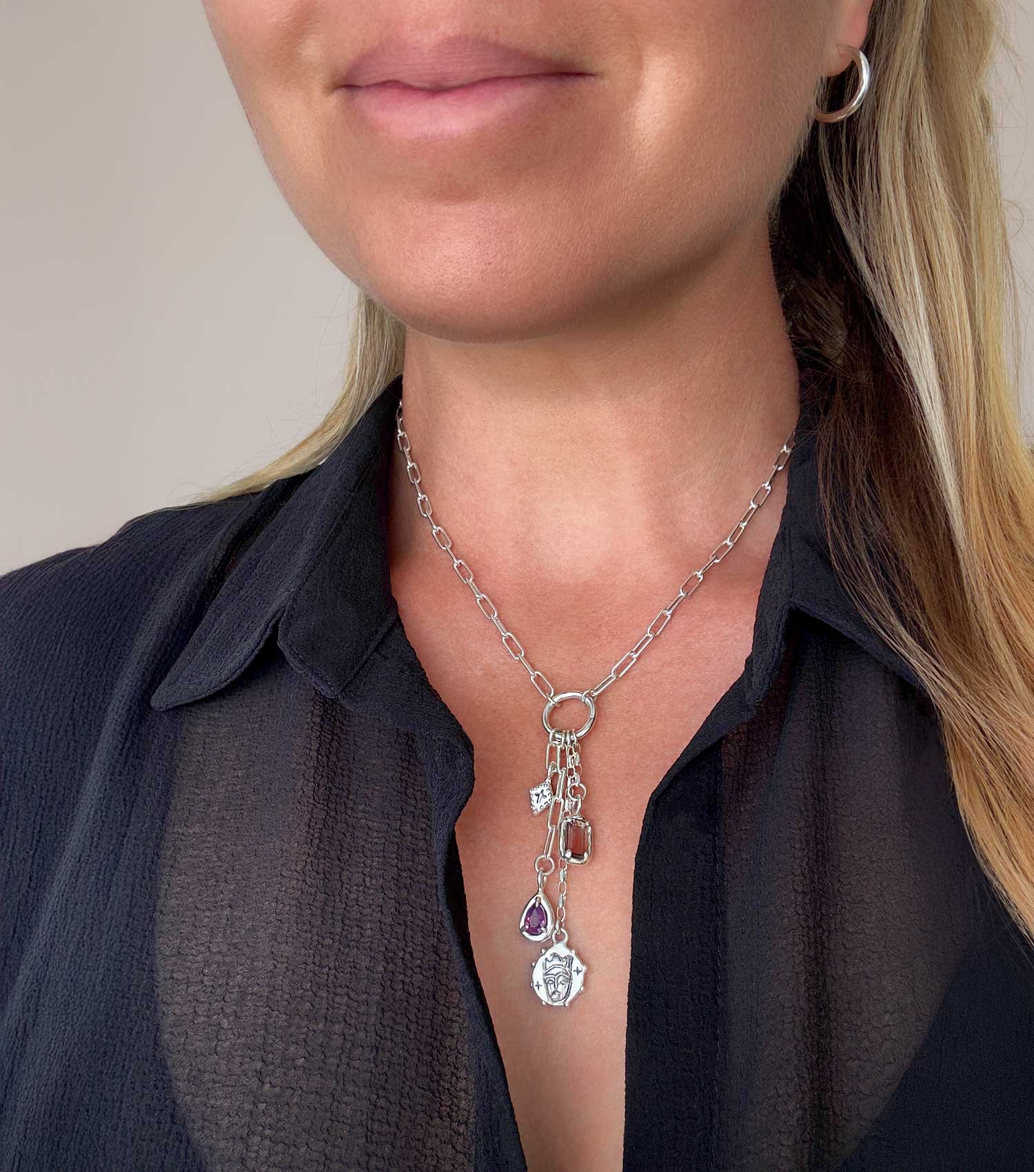 KIKUNDI TALISMAN CHARM NECKLACE - PINK