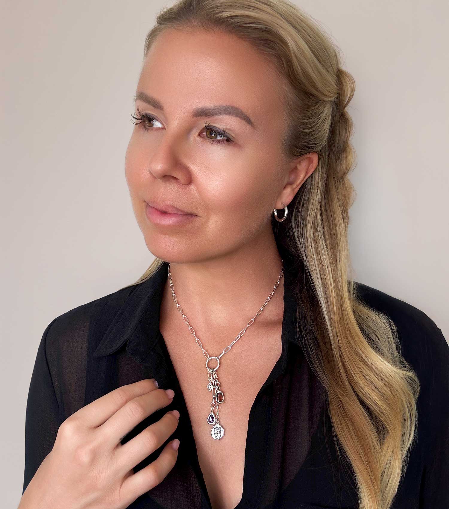 KIKUNDI TALISMAN CHARM NECKLACE - PINK