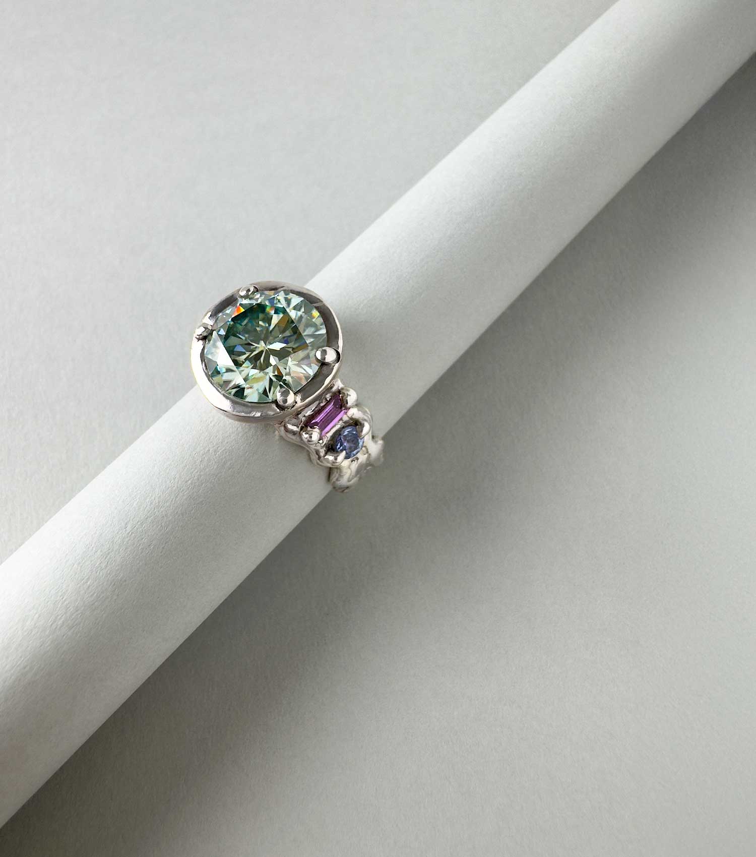 ZYRA MOISSANITE & SAPPHIRE RING